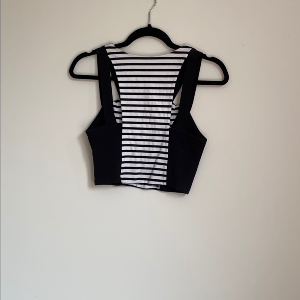 LF Crop Top - Picture 5 of 5